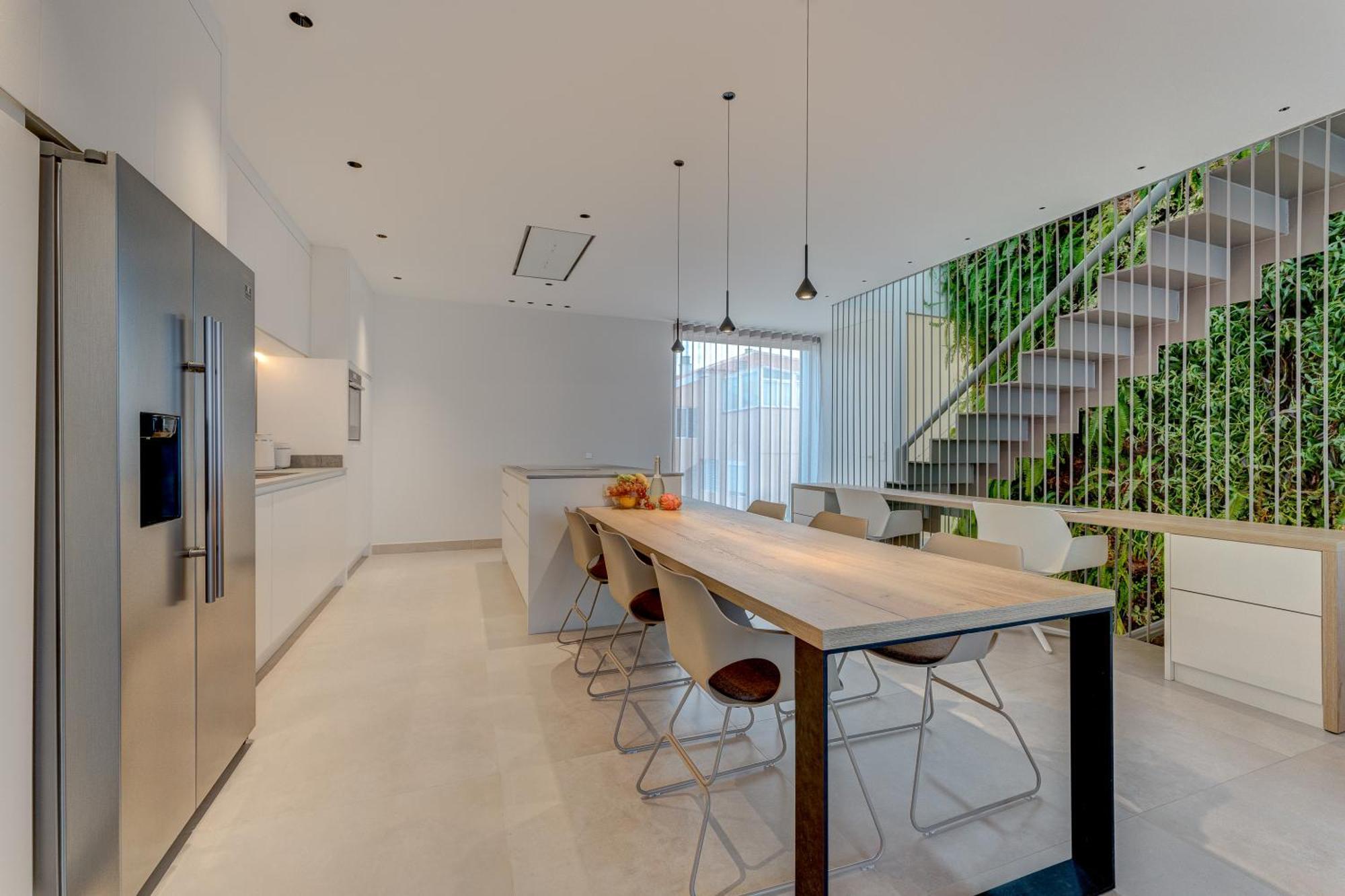 House - Modern In Tenerife, Spain *